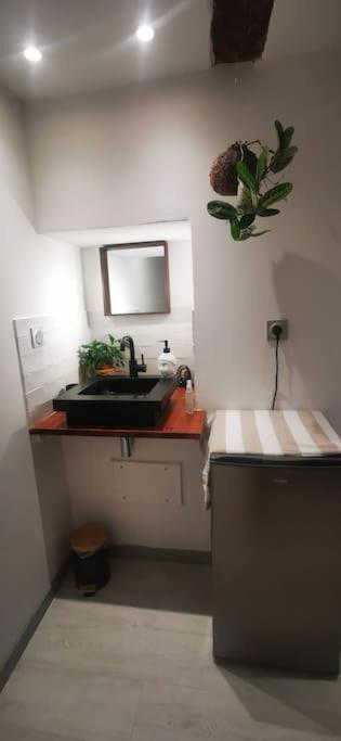 2 Chambres D'Hotes Avec Kitchenette, Frigo, Dolce Via Saint-Martin-de-Valamas Exteriör bild